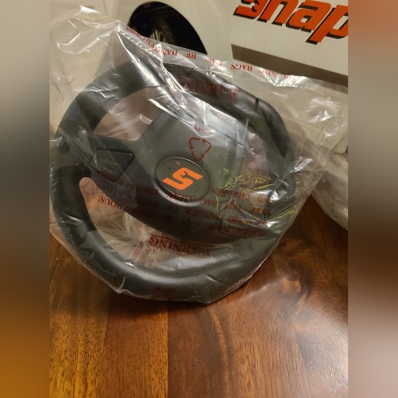 RIDE ON SNAP-ON TRUCK - Picture 3 of 9